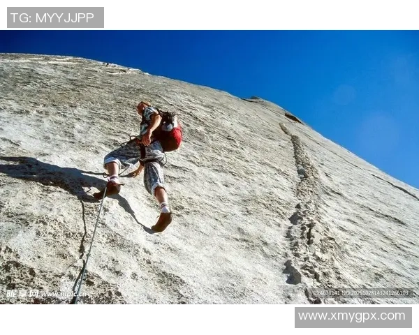 攀岩精神的传承与挑战:深入北京攀岩队的耐力与技巧探索 攀岩精神的传承与挑战:深入北京攀岩队的耐力与技巧探索